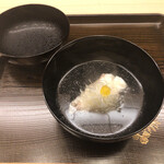 片折 - 一番出汁を使った 九絵の椀物 柚子の香り