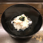 片折 - 金石港 加納蟹身の餡掛けご飯
      →提供された時には餡掛け？と思って(･･;)蟹身が載っている蟹味噌丼にしか見えなかったのですが、口に運ぶと餡の味わいを優しく蟹身が含んでして…優しい！そして美味しい！