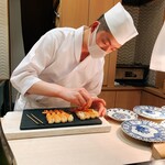 すし 良月 - ボタンエビ