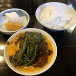 太田なわのれん - 溶き卵に肉野菜,ご飯,香の物