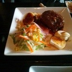 煮込みハンバーグ