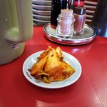 キムチ 入り口横のテーブルに置いてあります。