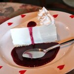 カフェプリンセスキティーズ - レアチーズケーキ(300円)