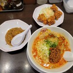 来来亭 - 担担麺の、がっつりB定食