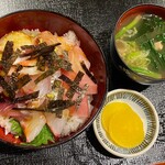 Monzen - 海鮮丼