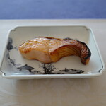 越後村上 うおや - 串打ちして焼く