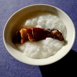 越後村上 うおや - 妻は、永平寺の粥に載せる