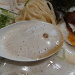暁 製麺 - スープ