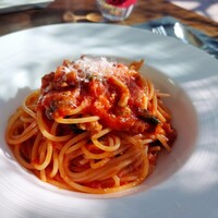 TRATTORIA CREATTA - ⚫魚介とキノコのボスカイオーラ　トマトソース　スパゲッティー二