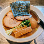 麺 やまらぁ - 綺麗な盛りです。得やまらぁ。1,100円也。