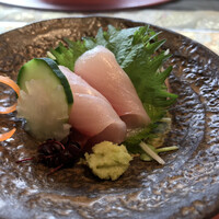 青山 星のなる木 - 寒ブリのお造り