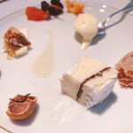 レストランひらまつ 広尾 - トリフチーズはいい香り