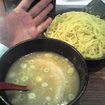 らーめん明日があるさ - 豚つけ麺、これで普通盛り！！