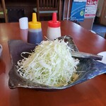 とんとこ豚 - お代わりキャベツ