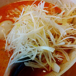 麺カフェ ひまわり - ネギ投入時