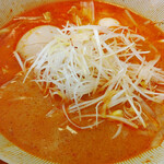 麺カフェ ひまわり - 辛味噌ラーメン（途中）