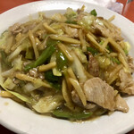 中華料理 菜来軒 - 細切り肉うま煮丼　アップ