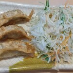 台湾料理 百味鮮 - サービスで戴いた、揚げ餃子☆