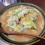 ポンポ子 - 味噌ラーメン８００円