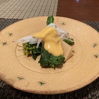 やすい - 菜の花と白身魚の黄身酢がけ