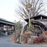 Toukyou An - 水車が回ってます