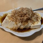 台湾料理 百味鮮 - 『 台湾風冷奴 』 100円  （ 店長の応援料理価格 ）（ 1人1品まで ）（ 税別 ）