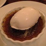 ICARO miyamoto - クレマカタラナ。ピスタチオ濃厚で鼻血でそう