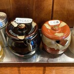 横浜家系ラーメン 三郷家 - 浸けにんにくが旨いです。