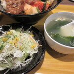 ビストロ 龍王 - スープとサラダ