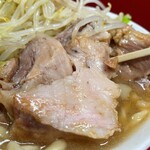 ラーメン二郎 - 【再訪】半分以上が脂の豚