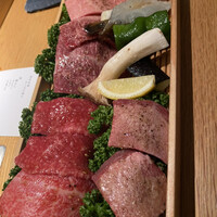 肉亭ふたご iki 新宿店 - 