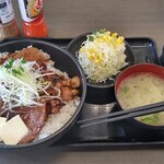 伝説のすた丼屋 - 北海道すた丼(期間限定)飯増し+プチサラダ