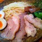 はぐるま - 豚＆鶏チャーシューに味玉まで乗ったスペシャル