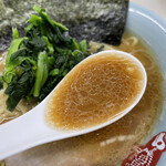 ラーメン 町田家 - スープ