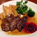 シェ・ミカワ - 2回目2012年12月27日北海道産　鹿肉のステーキ