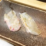 すし匠 - マツカワカレイとアラ