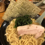 横浜家系ラーメン 一門家 - 