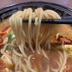 CoCo壱番屋 - 麻婆豆腐カレーらーめん、麺リフト