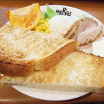 BERG - クリスマスのローストポークモーニング(472円)