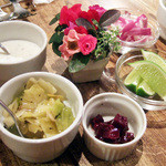 スパイスカフェ - 2012年クリスマスディナー(5200円)のカレーの付け合せ