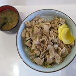 白山セイモアスキー場 センターロッジ - 料理写真:スタミナ丼 ニンニク醤油 850円