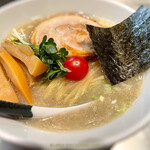 麺 やまらぁ - 2021年のシメらーは「塩らぁ」