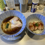 タナカ ロボ - 料理写真:豚と鶏の中華そば¥700 & 鴨ロース丼¥400 