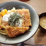 オユギワ - 那須高原豚のｶﾂどん1045円