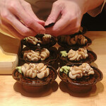 すが弥 - 真鱈の白子の鰹節の出汁漬け。年明けからはトラフグに白子に変わります