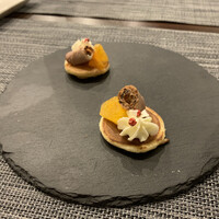 カジュアルフレンチ Kuro96 - 鴨ローストと牡蠣のパンケーキ風