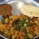 スリーヤ マンダル - ビリヤニ（野菜）セット1100円