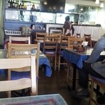 スリーヤ マンダル - 店内の様子　右はCさん？