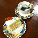 CALVA - 上質な生クリームは、本格的に淹れたコーヒーに、そのまま入れると、コーヒーの美味しさが更に引き立ちます。