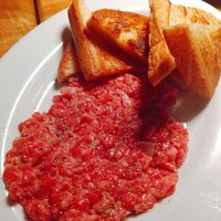 カルネジーオ イースト - 